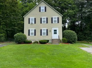 14 Dexter St #B, Derry, NH 03038
