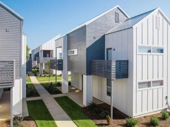 Elements on 30th Avenue E