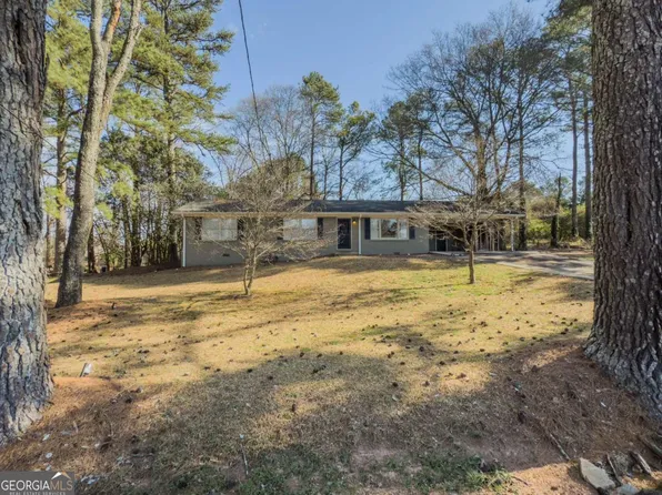 1894 Dogwood Ct, Snellville, GA 30078