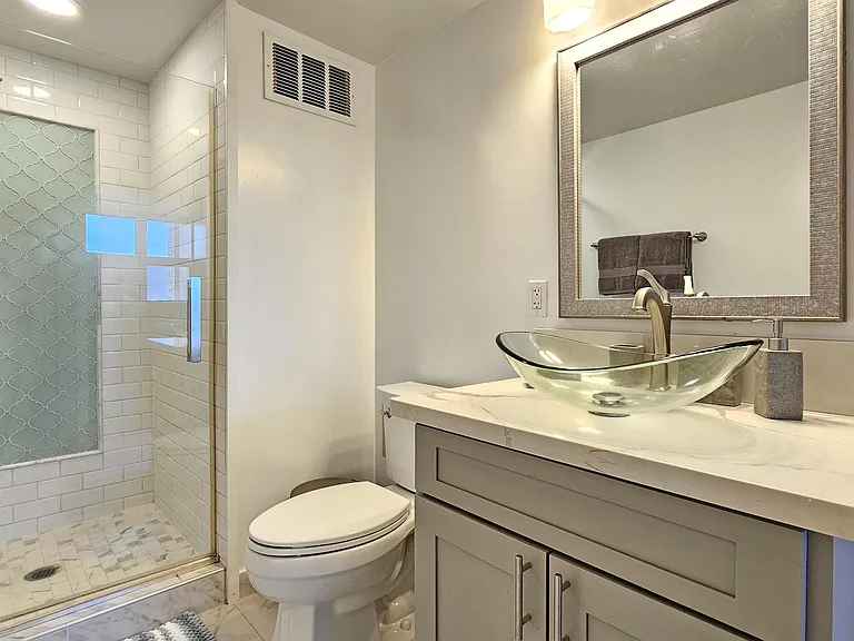 222 Liliuokalani Ave #1403-1403-1403 — Photo 24