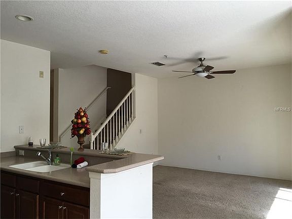 3rd image of 2424 Grand Central Pkwy APT 19