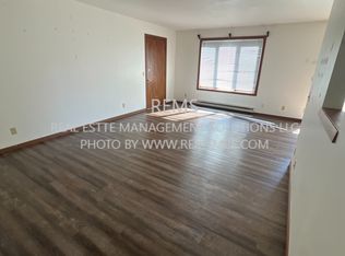 210 W John St #3, Poynette, WI 53955