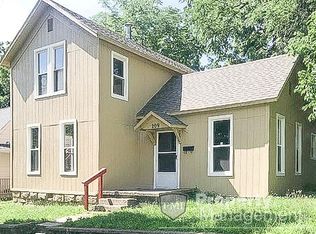 209 Ming St APT A, Warrensburg, MO 64093