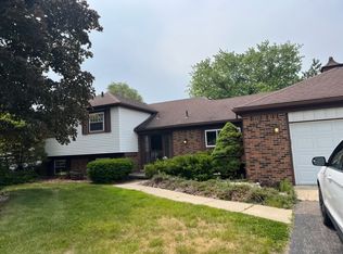 17673 Wayne Rd, Livonia, MI 48152