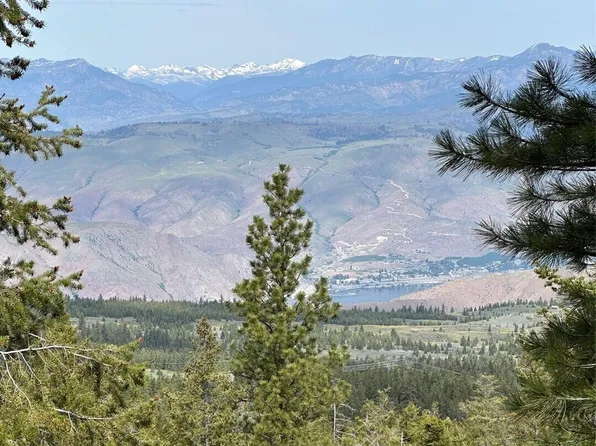 420 Hummingbird Rd, East Wenatchee, WA 98802