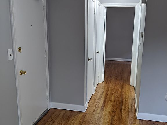 4th image of 15 Carpenter St #A2
