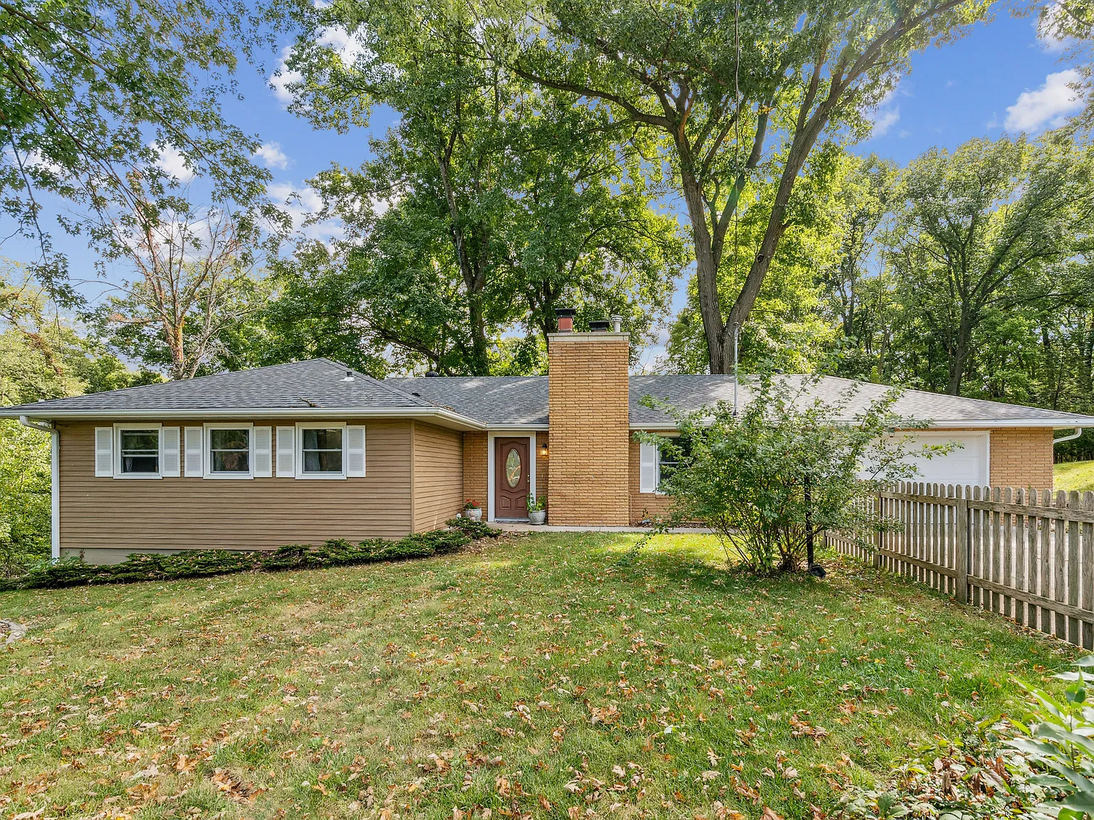 306 Virginia Dr Iowa City — Photo 1