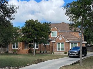 21450 Forest Waters Cir, San Antonio, TX 78266
