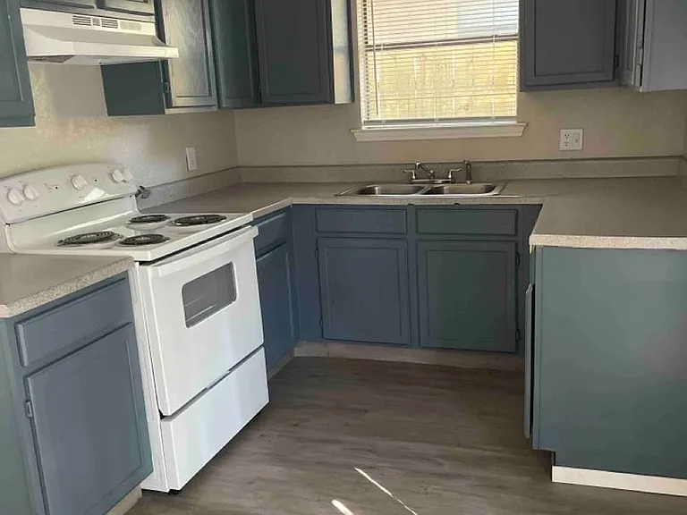 8517 Gatlinburg Dr — Photo 12