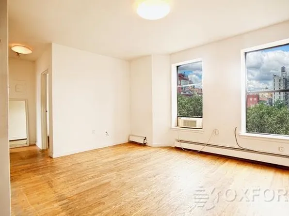 172 Forsyth Street image 1 of 5