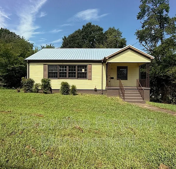 1212 Mims St — Photo 1
