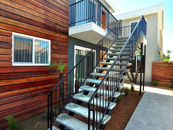 5th image of 4424 51st St APT 10