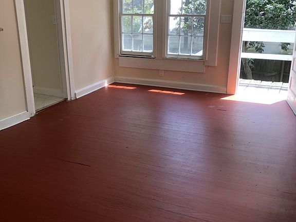 3rd image of 1208 N Toombs St APT A