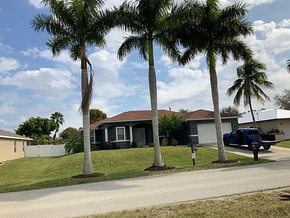 3rd image of 2715 SW 2nd Pl