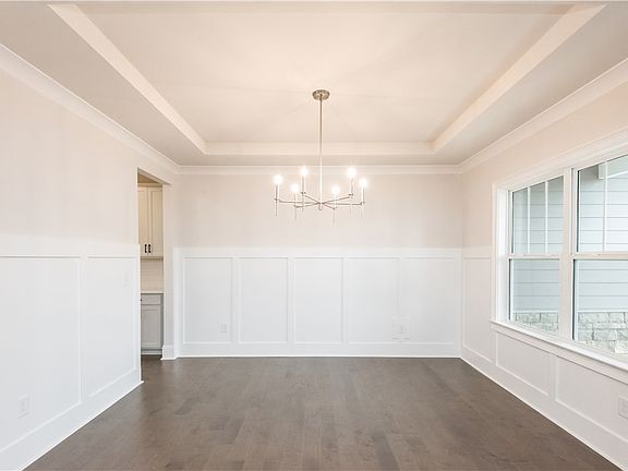 5th image of 220 Holly Branch Rd