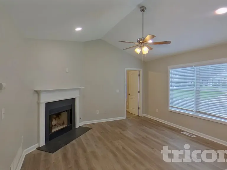 157 Millwheel Dr — Photo 3
