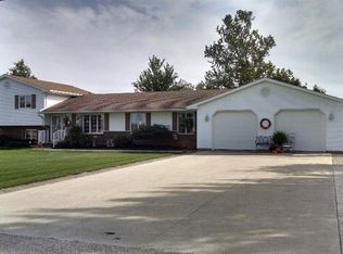 14424 True Rd, Oak Harbor, OH 43449