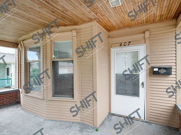 2nd image of 407 Barth Ave SE