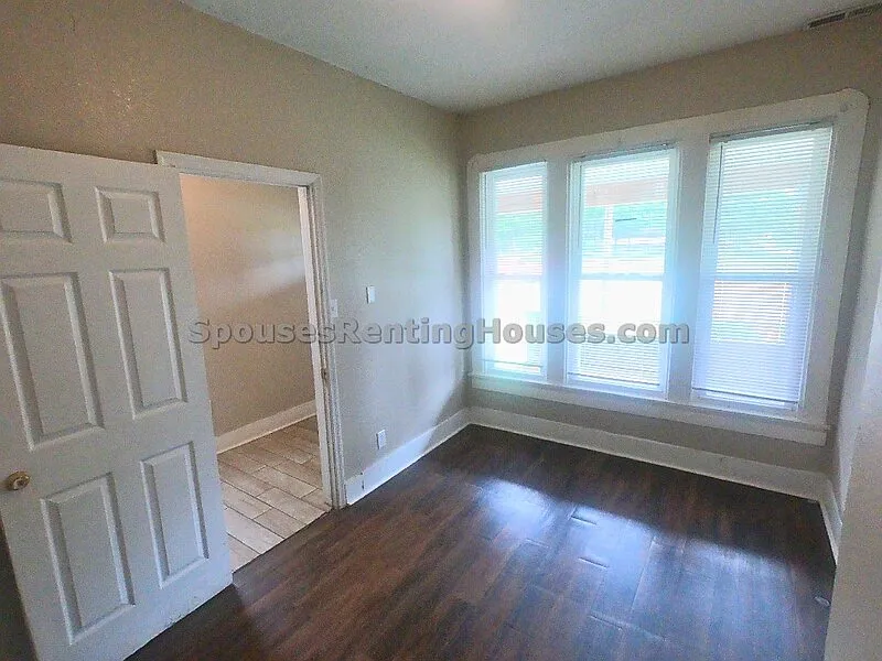 2 bed, 2.0 bath, $1,100 — Photo 2