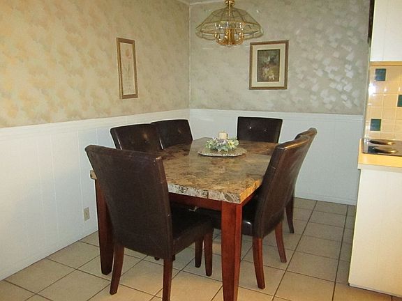 5th image of 3305 Oaklawn Dr