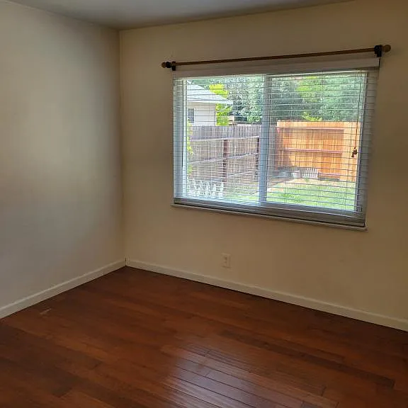 213 W Norwich Dr — Photo 5