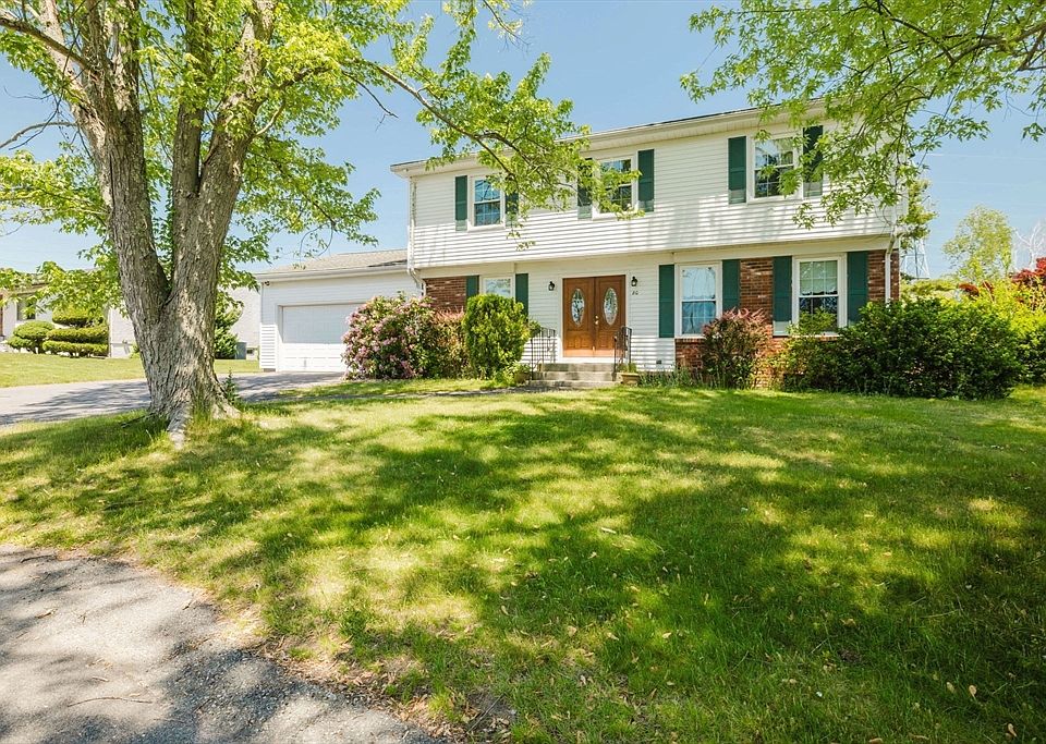 1st image of 80 Wellesley Dr