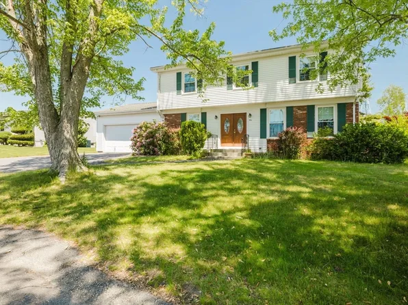 80 Wellesley Dr, Somerset, MA 02726