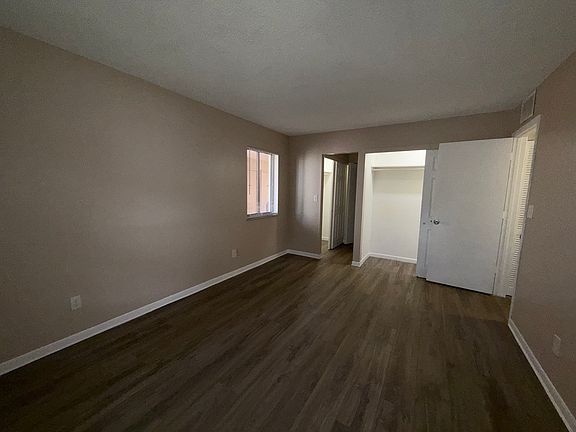 5th image of 838 NW Fork Rd