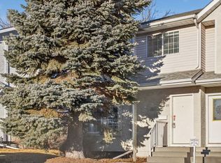 109 SW Bedford Mnr NE, Calgary, AB T3K4B8