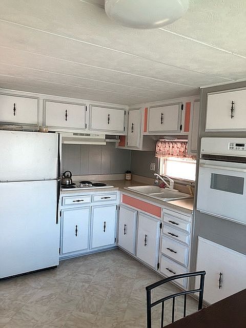 2nd image of 113 Jasmine Ln
