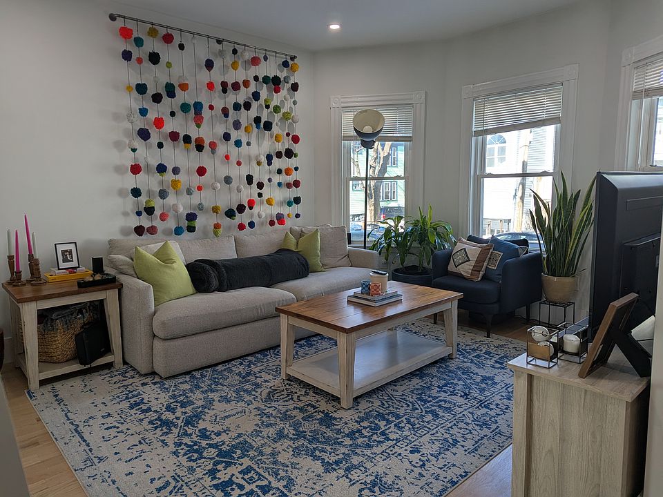 1st image of 14 Seven Pines Ave #1