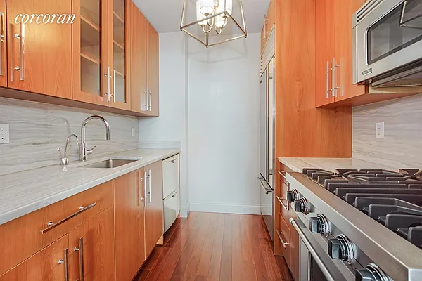 Rented by Corcoran | media 14