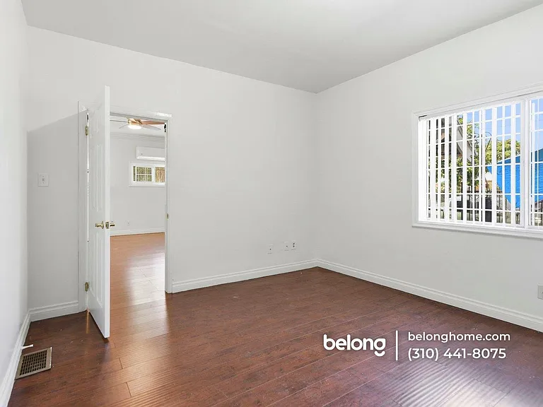 1410 Fedora St — Photo 12
