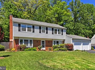 8836 Sweet Gum Pl, Springfield, VA 22153