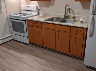 2 Eagle Ter, Itasca, IL 60143