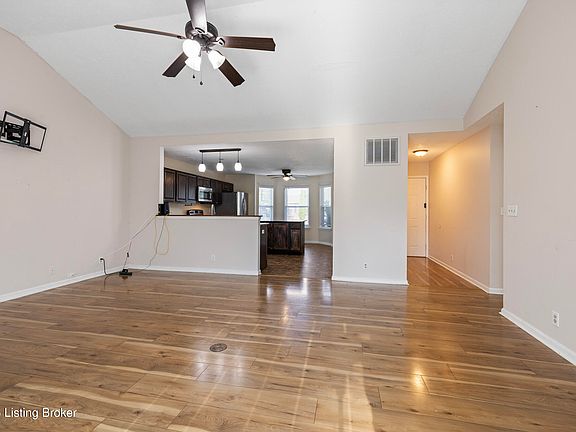 5th image of 5105 Cynthia Dr