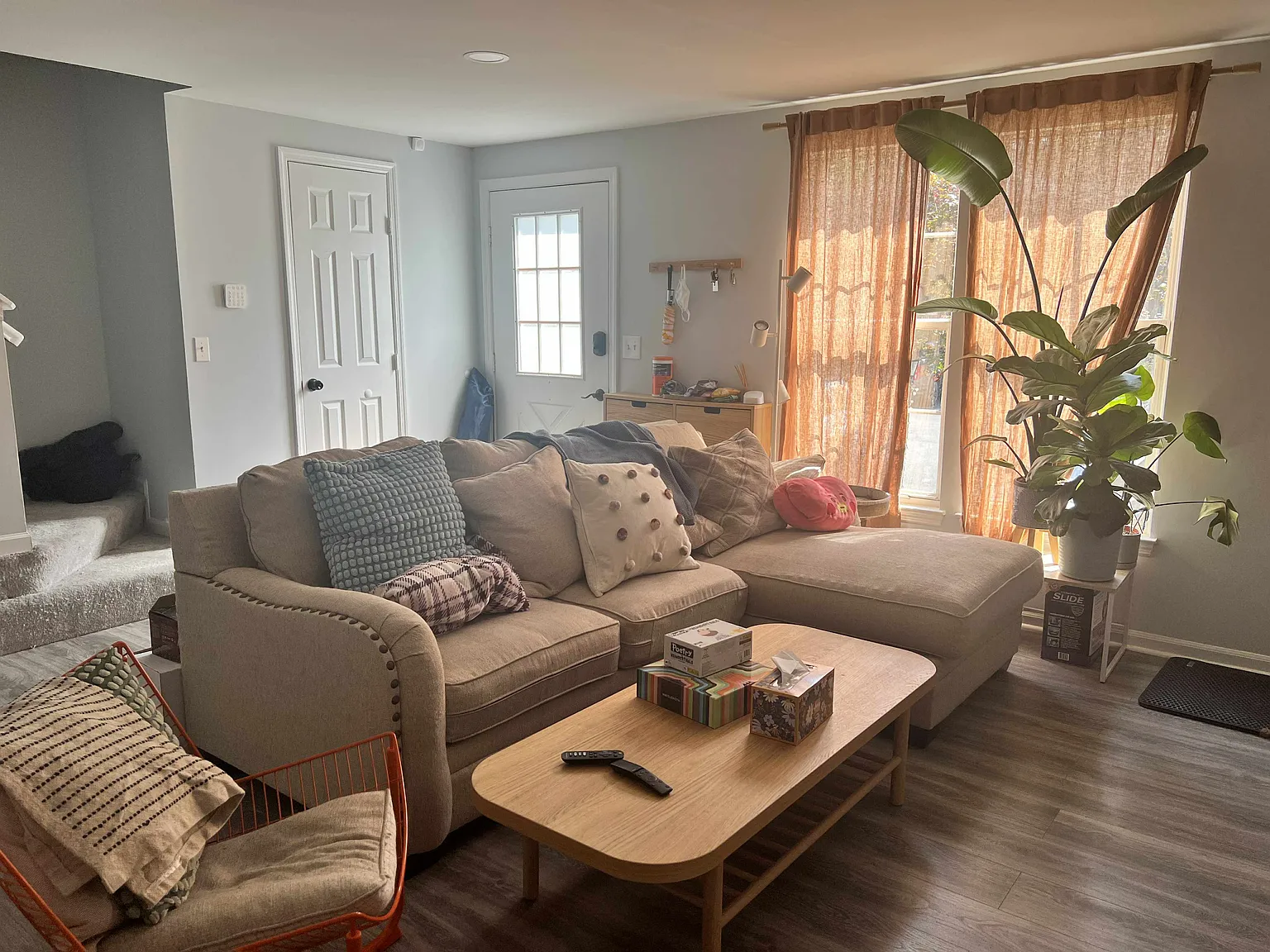 3 bed, 3.5 bath, 1844 sqft, $1,250 — Photo 2