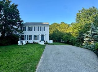 23 White St, Plymouth, MA 02360