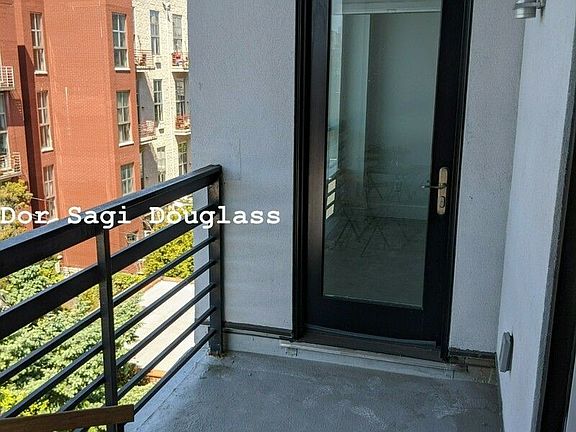 3rd image of 155 Meserole St #4I
