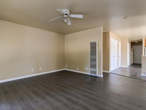 5th image of 702 S 10th St