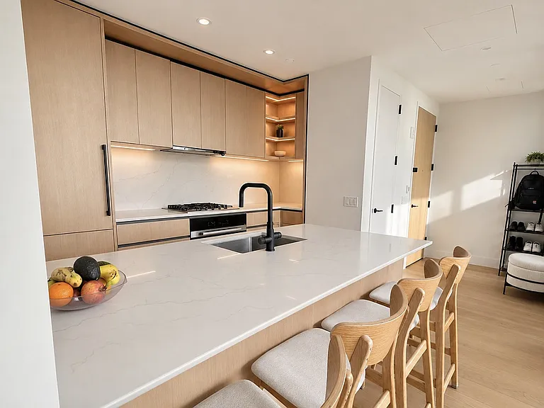 480 Kent Ave #12C — Photo 6