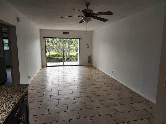 4th image of 1021 Crystal Lake Dr APT 203