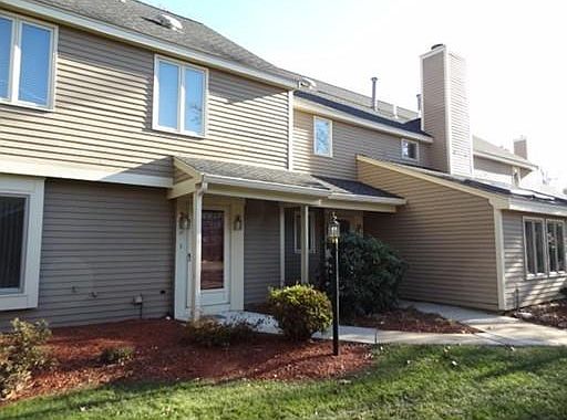 2nd image of 108 Brickett Hill Cir