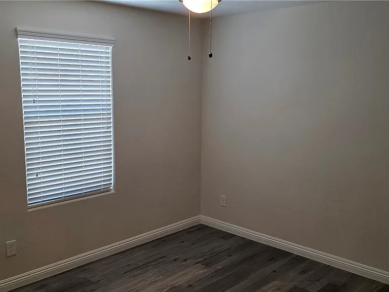 4534 Dover Straight St — Photo 14