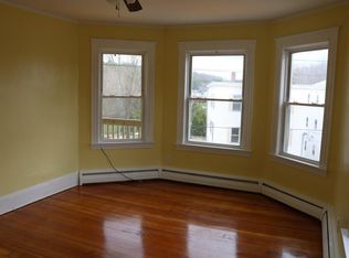 121 Charlton St APT 3F, Southbridge, MA 01550