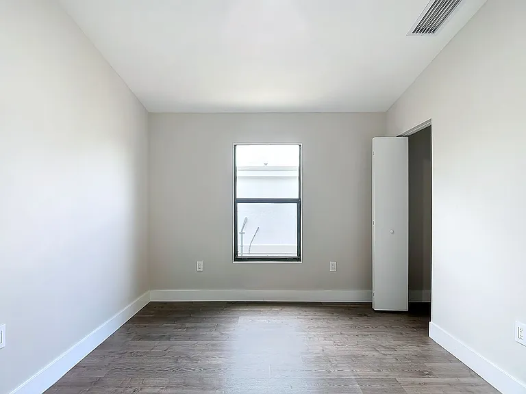 2505 Storter Ave — Photo 27