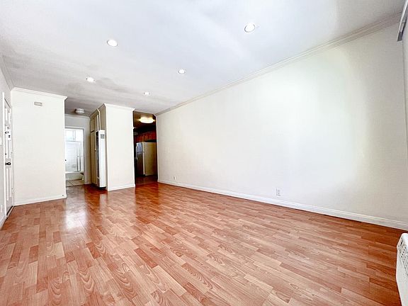2nd image of 5509 Klump Ave #6
