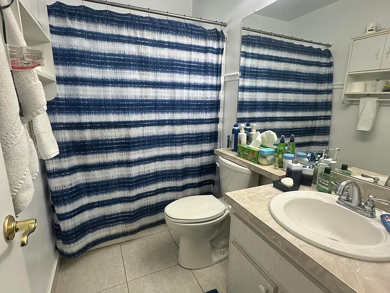 806 Ocean Dr — Photo 6