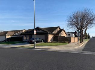 1698 Jefferson Ave, Madera, CA