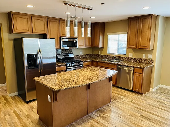 1351 Isabella Way — Photo 13